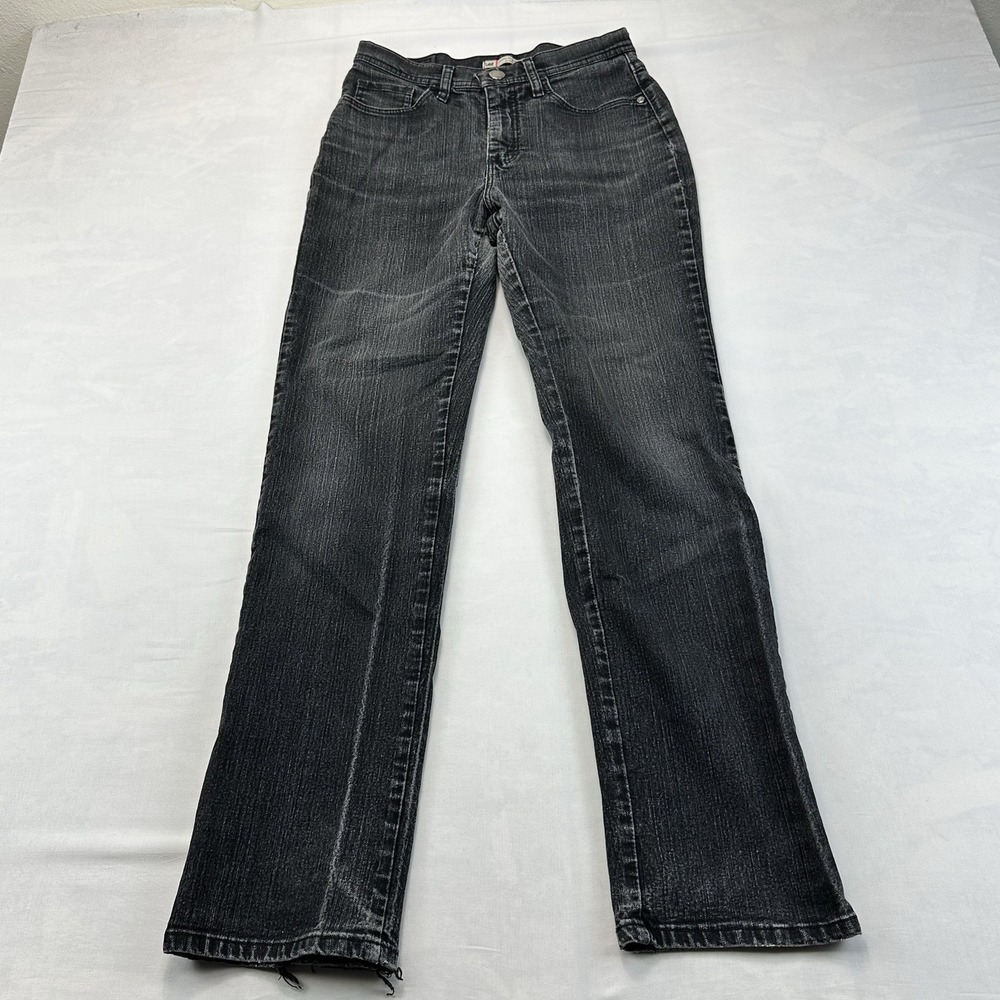 Lee Women's Size 4 Medium Black Classic Fit Straight Leg Mid Rise Jeans 3605